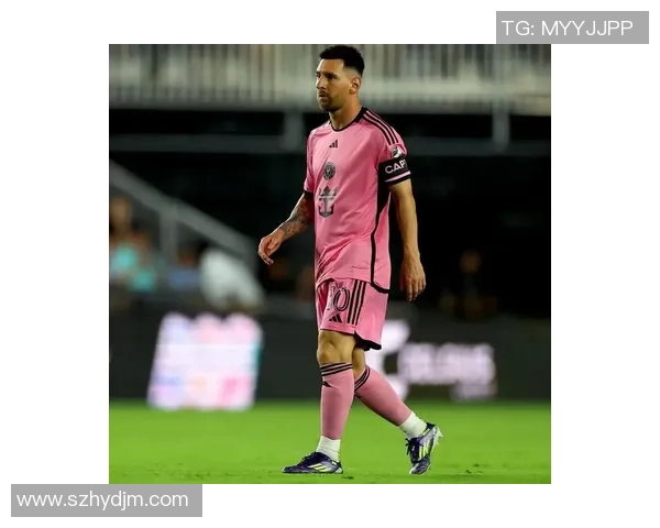 顶级球星推荐的足球鞋排名与选购指南 让你踢得更快更精准